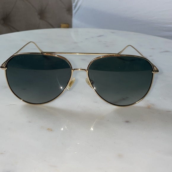 🫶🏻DIFF Sunglasses 🫶🏻 - Picture 3 of 3